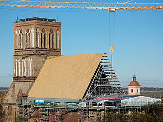 Dachaufrichtung 2010/2011
